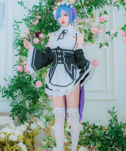 9797在线看片亚洲精品|亚洲国内伊人99综合精品|黑鬼大战白妞高潮喷白浆|最新电影在线观看