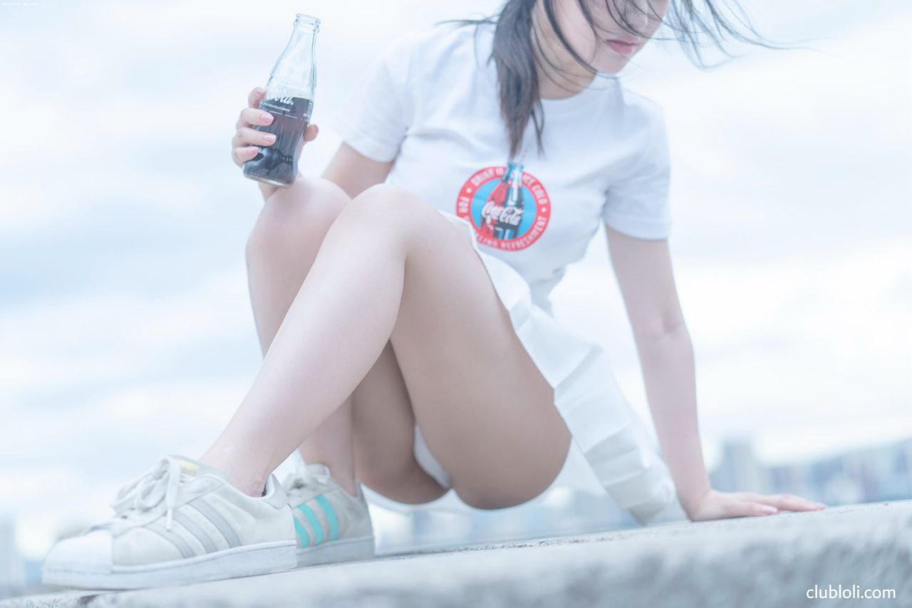  成人国产欧美大片一区_亚洲国产人线播放午夜影片_国产精品成人第一区二区三区_日本狂喷奶水在线播放212